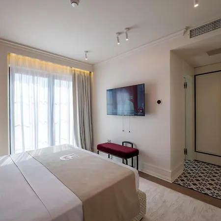 The Collector Boutique Отель 4*